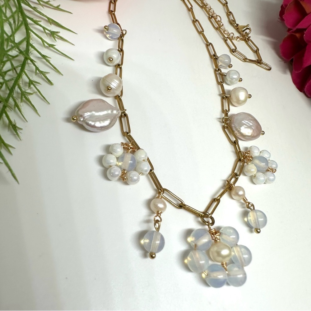 NEW⚜️Opalite & Freshwater Pearl Flower Charm Necklace - Picture 2 of 10